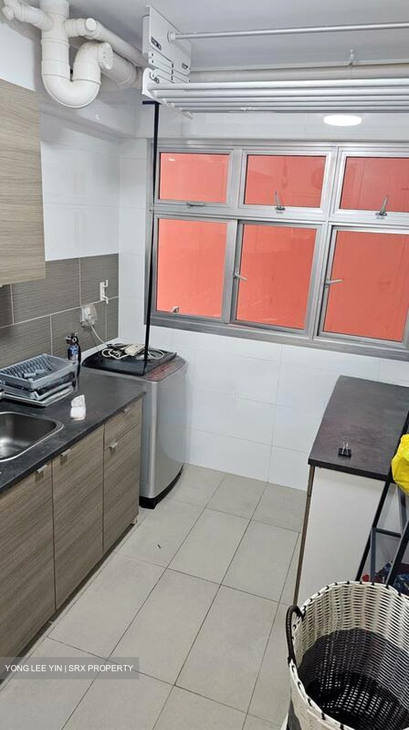 Blk 448B West Valley @ Bukit Batok (Bukit Batok), HDB 2 Rooms #563955291